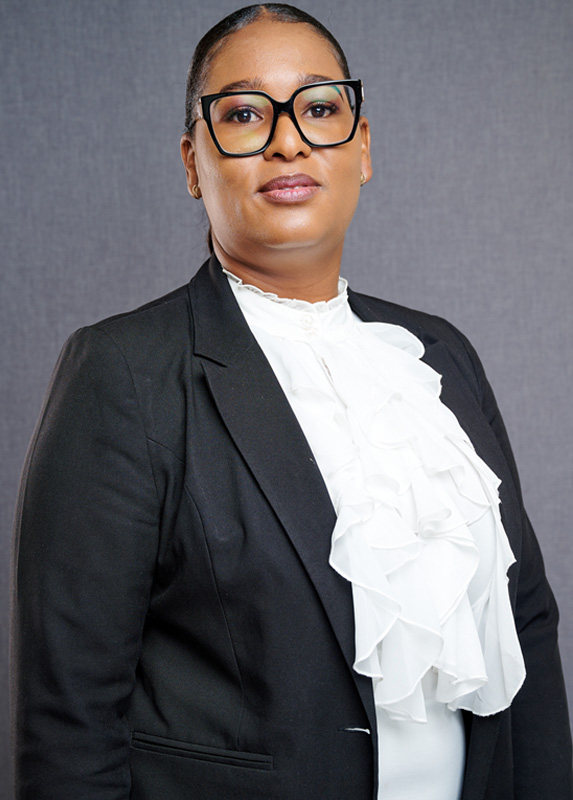 Mrs. Angelika !Nuwuses